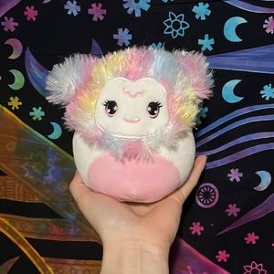 BNWOT Zaylee Scented 5” Squishmallow